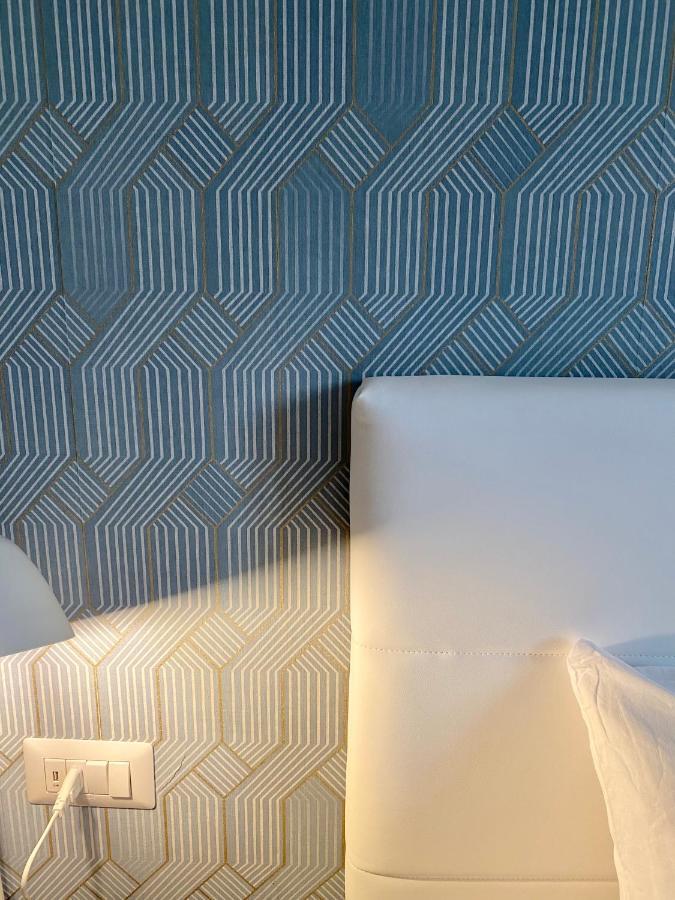 Suite Boutique Moscova Milan Bagian luar foto