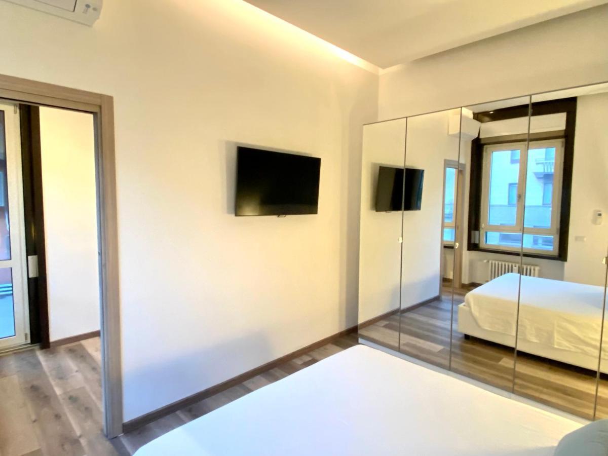 Suite Boutique Moscova Milan Bagian luar foto