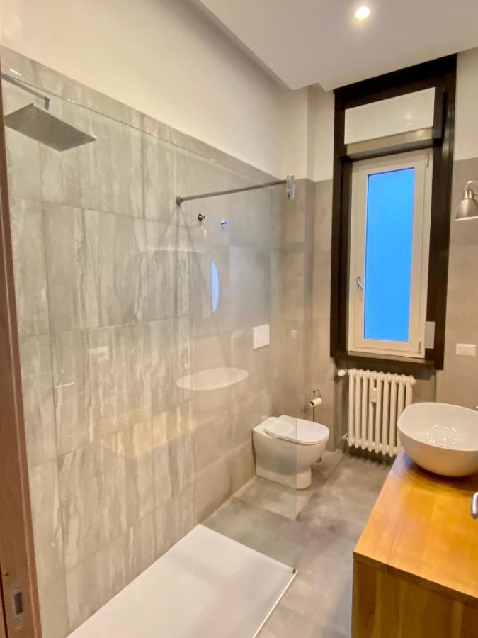 Suite Boutique Moscova Milan Bagian luar foto