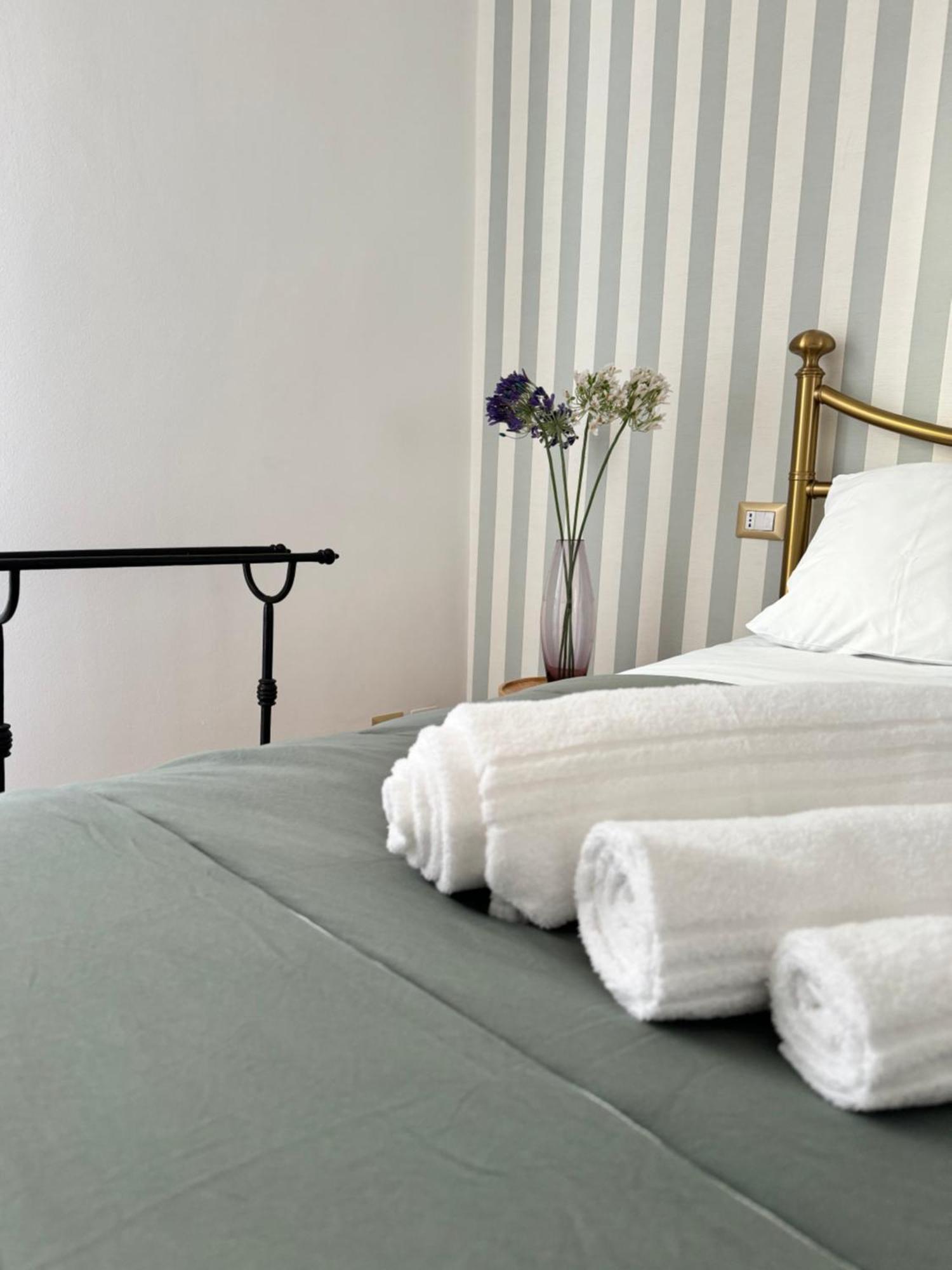 Suite Boutique Moscova Milan Bagian luar foto